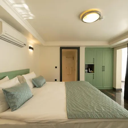 Enki Suess Hotel *