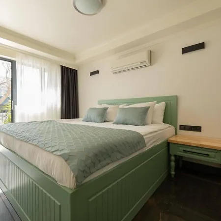 Enki Suess Hotel *